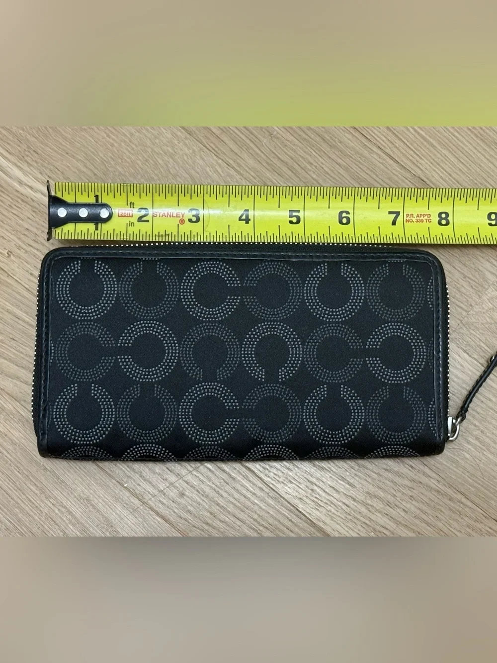 NWOT - Coach Vintage Madison Op Art Dotted Wallet Signature